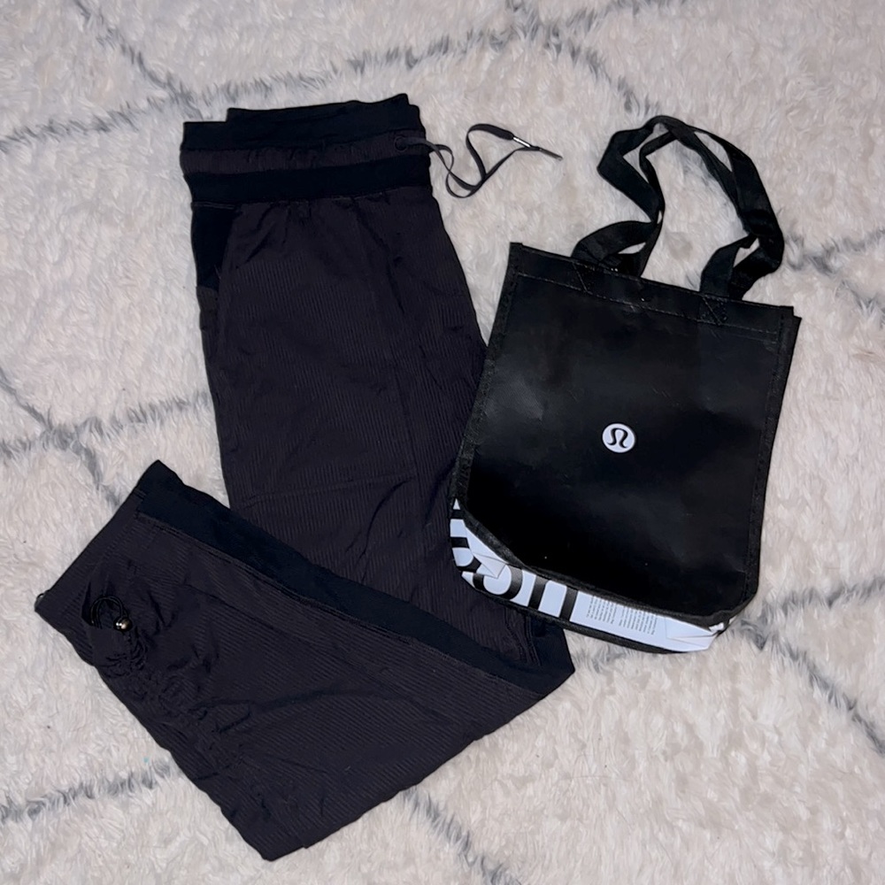 Lululemon black dance studio crop
